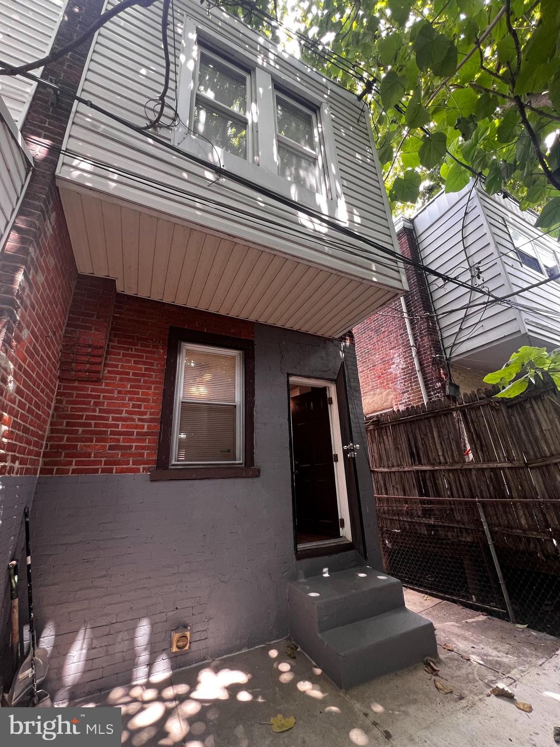 KENSINGTON - Residential