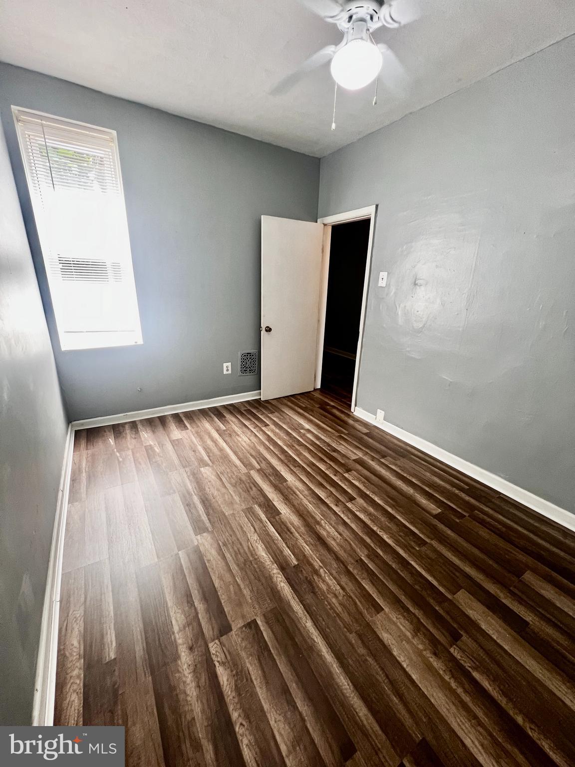 KENSINGTON - Residential