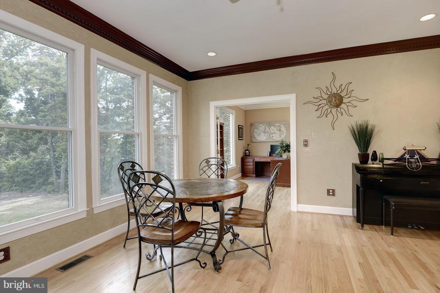 BARCLAY WOODS - Residential