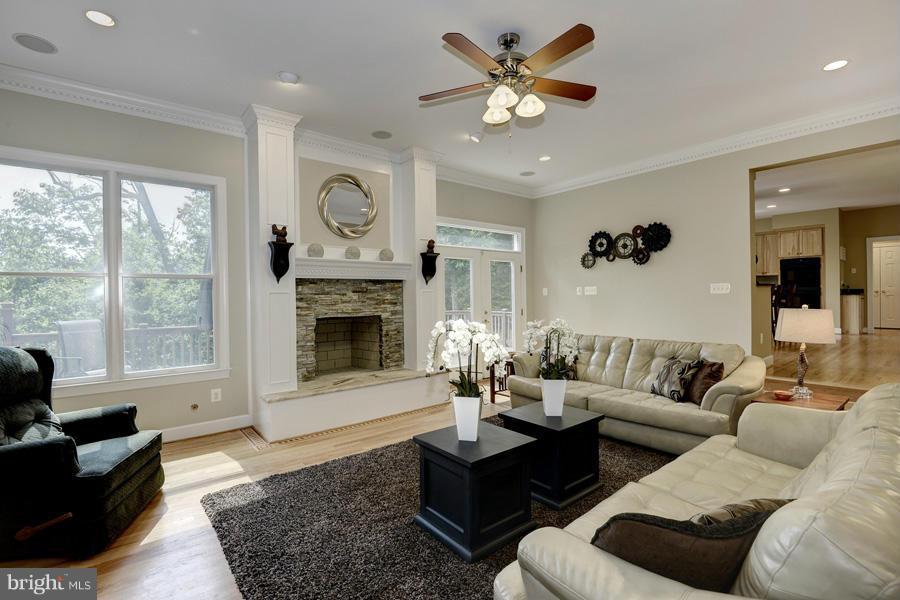 BARCLAY WOODS - Residential