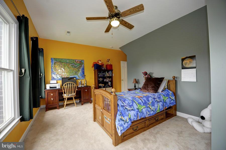 BARCLAY WOODS - Residential