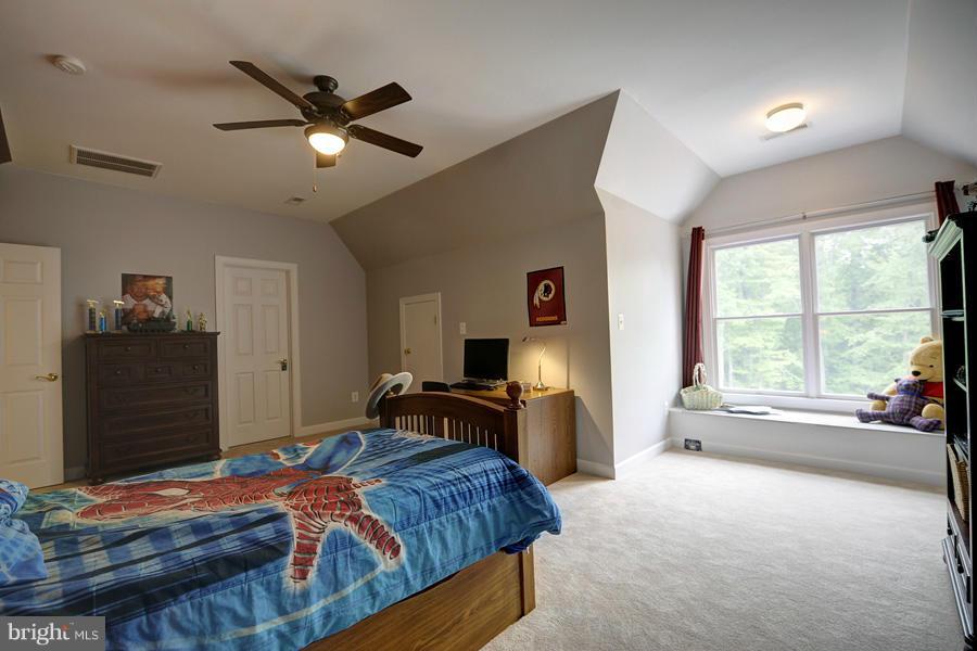 BARCLAY WOODS - Residential