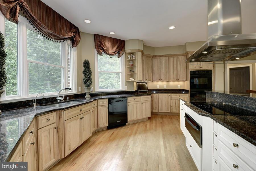 BARCLAY WOODS - Residential