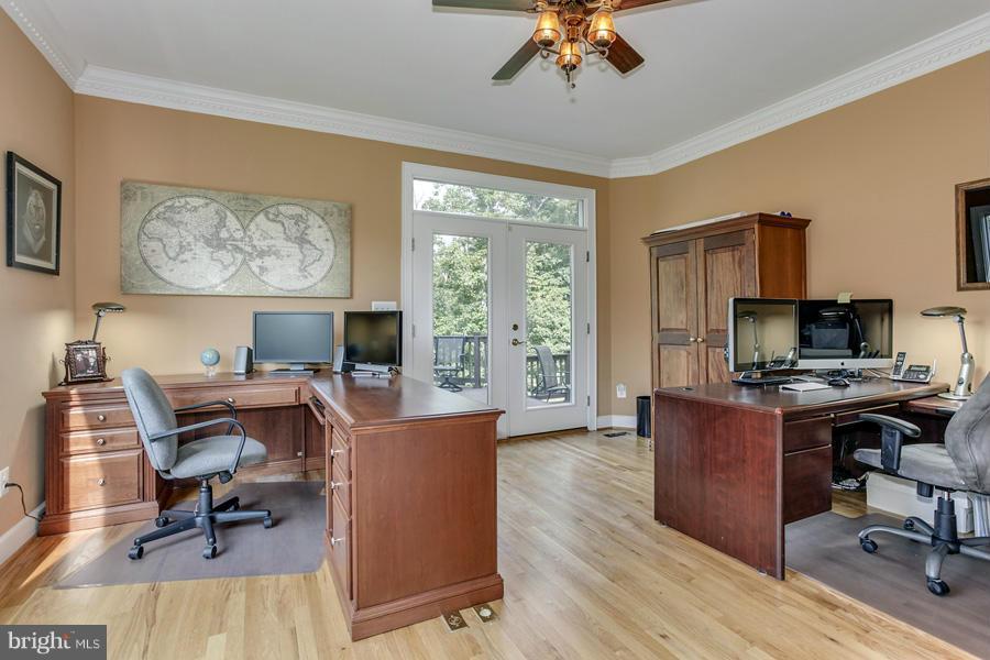 BARCLAY WOODS - Residential