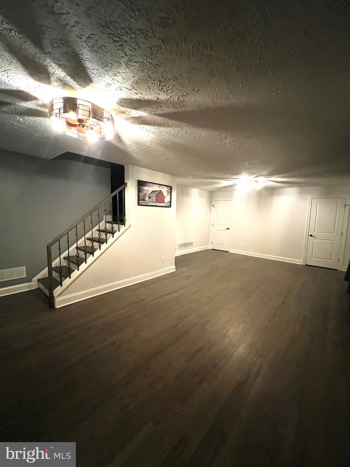 ANNAPOLIS WOODS - Residential Lease