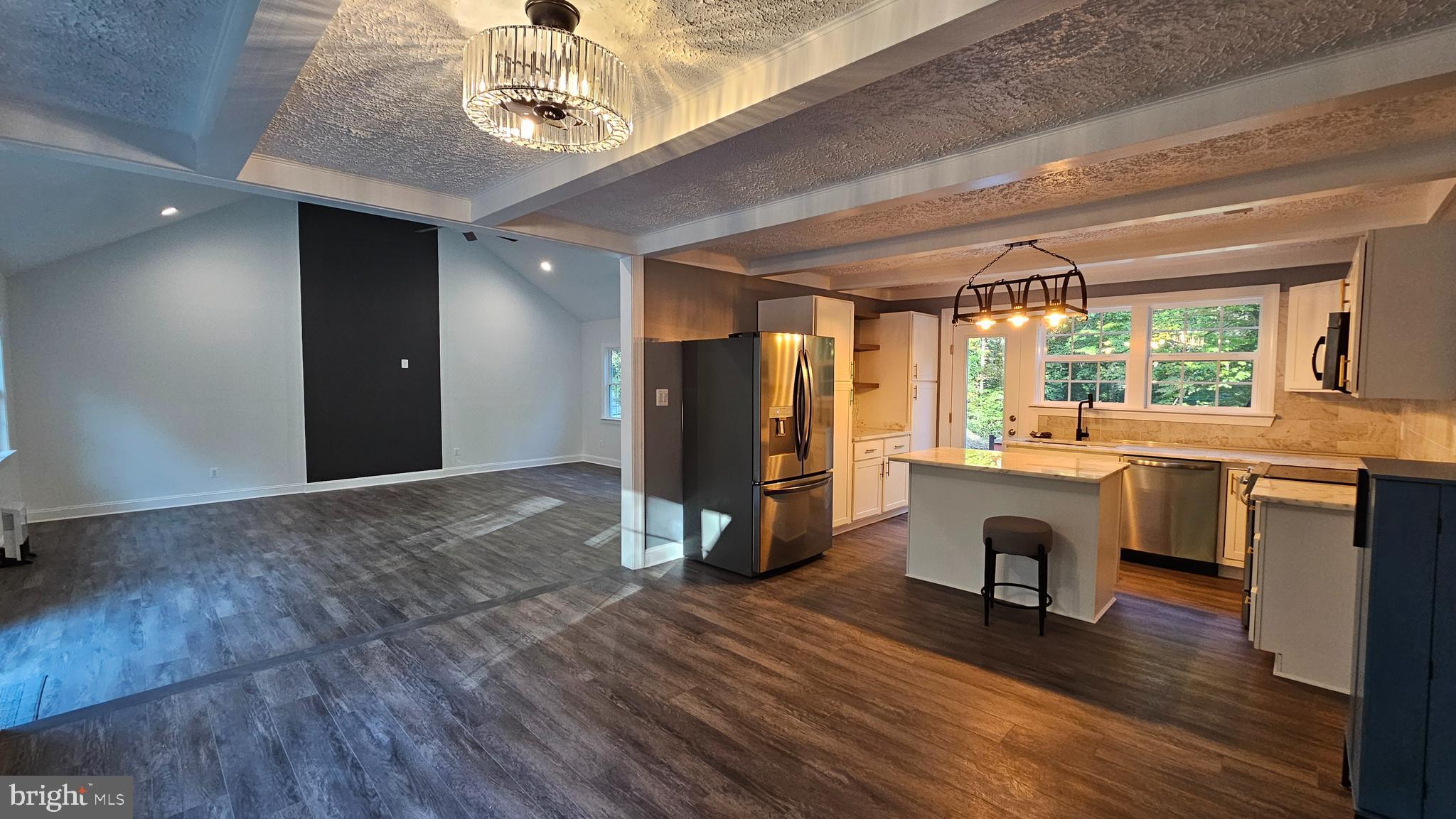 ANNAPOLIS WOODS - Residential Lease