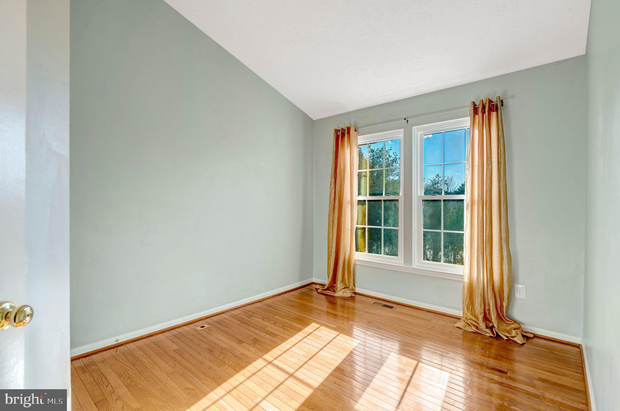 WINDING RIDGE - Residential