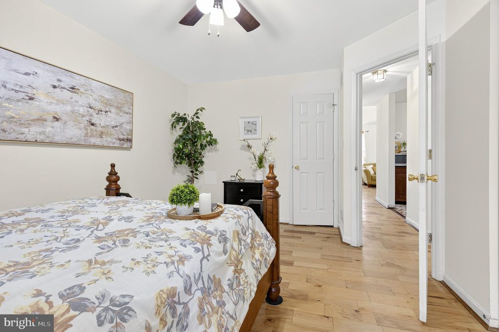 Photo of 986 Sterling Place, LANCASTER, PA 17603 (MLS # PALA2078432)