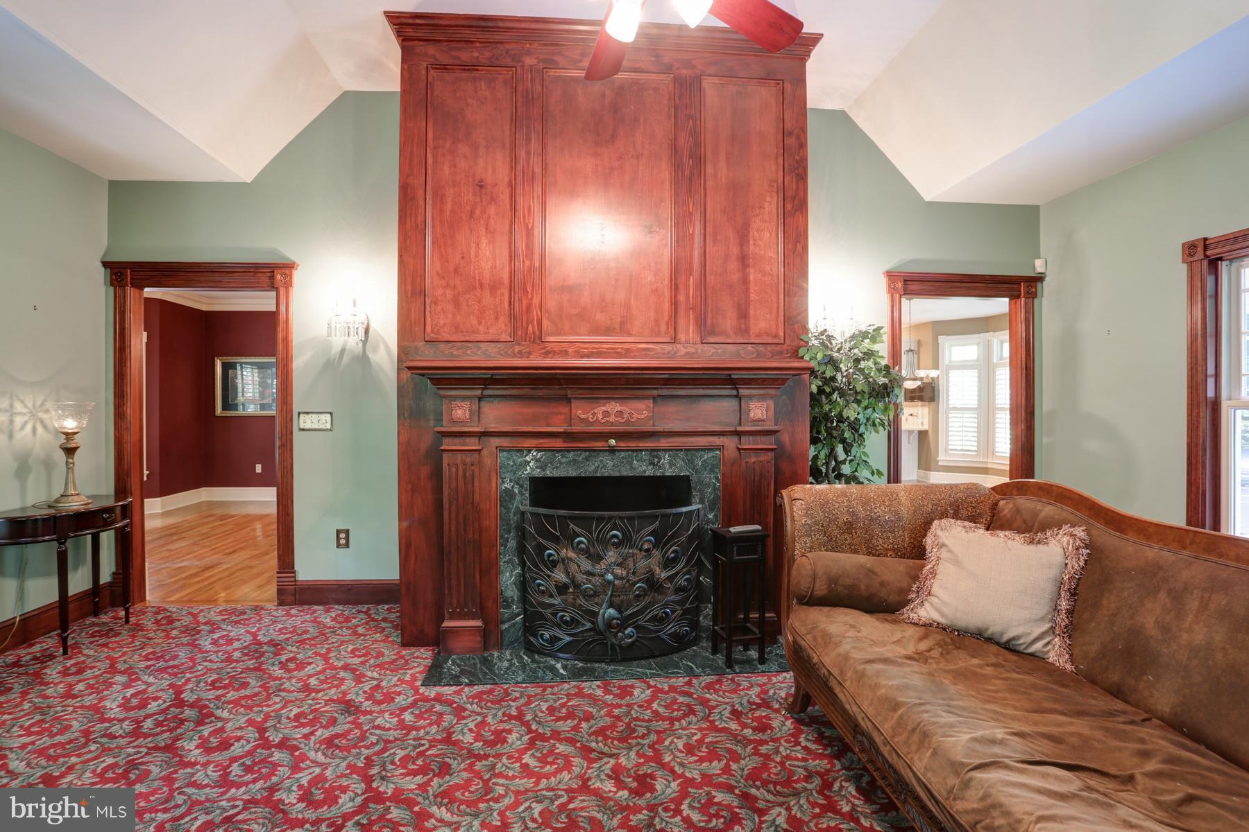 SENTRY WOODS - Residential