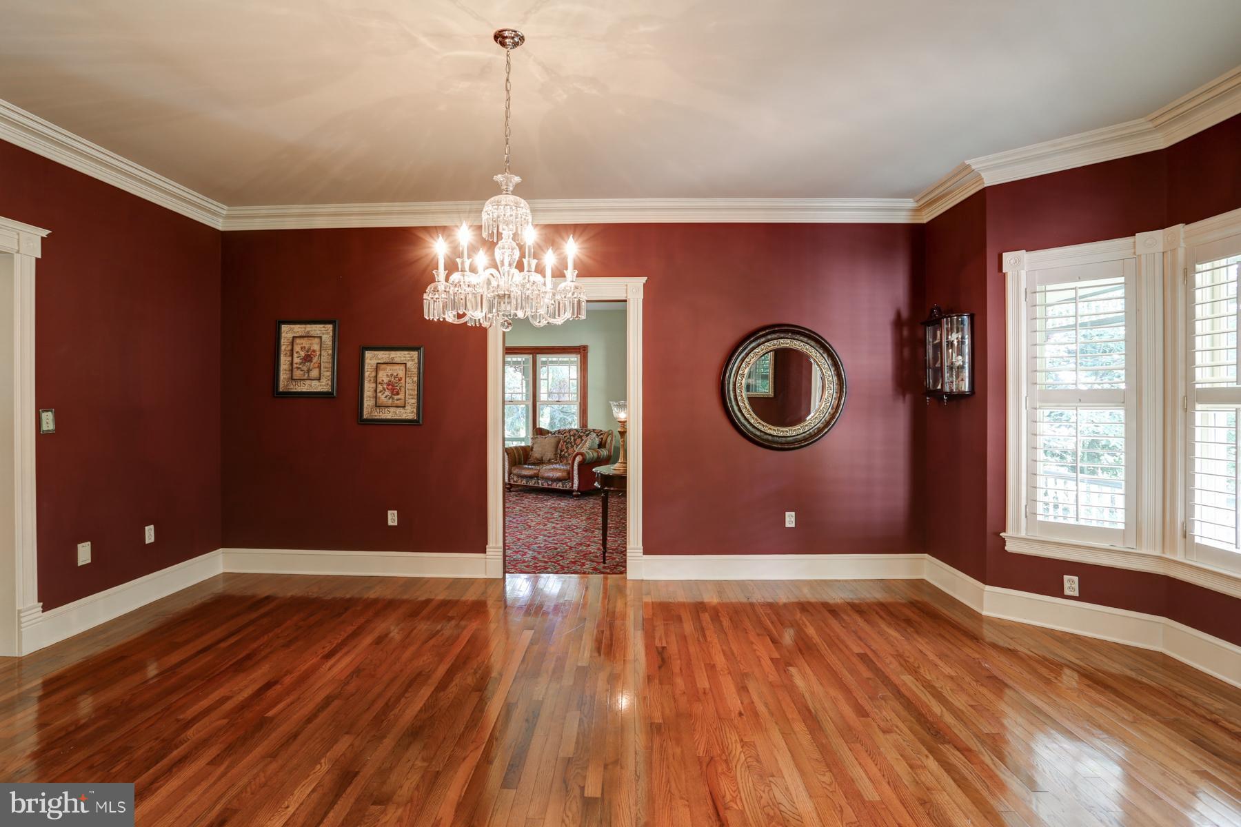 SENTRY WOODS - Residential