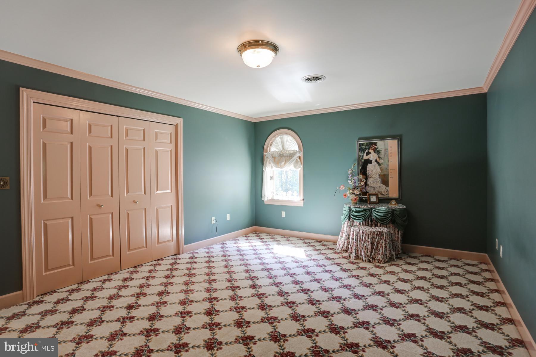 SENTRY WOODS - Residential