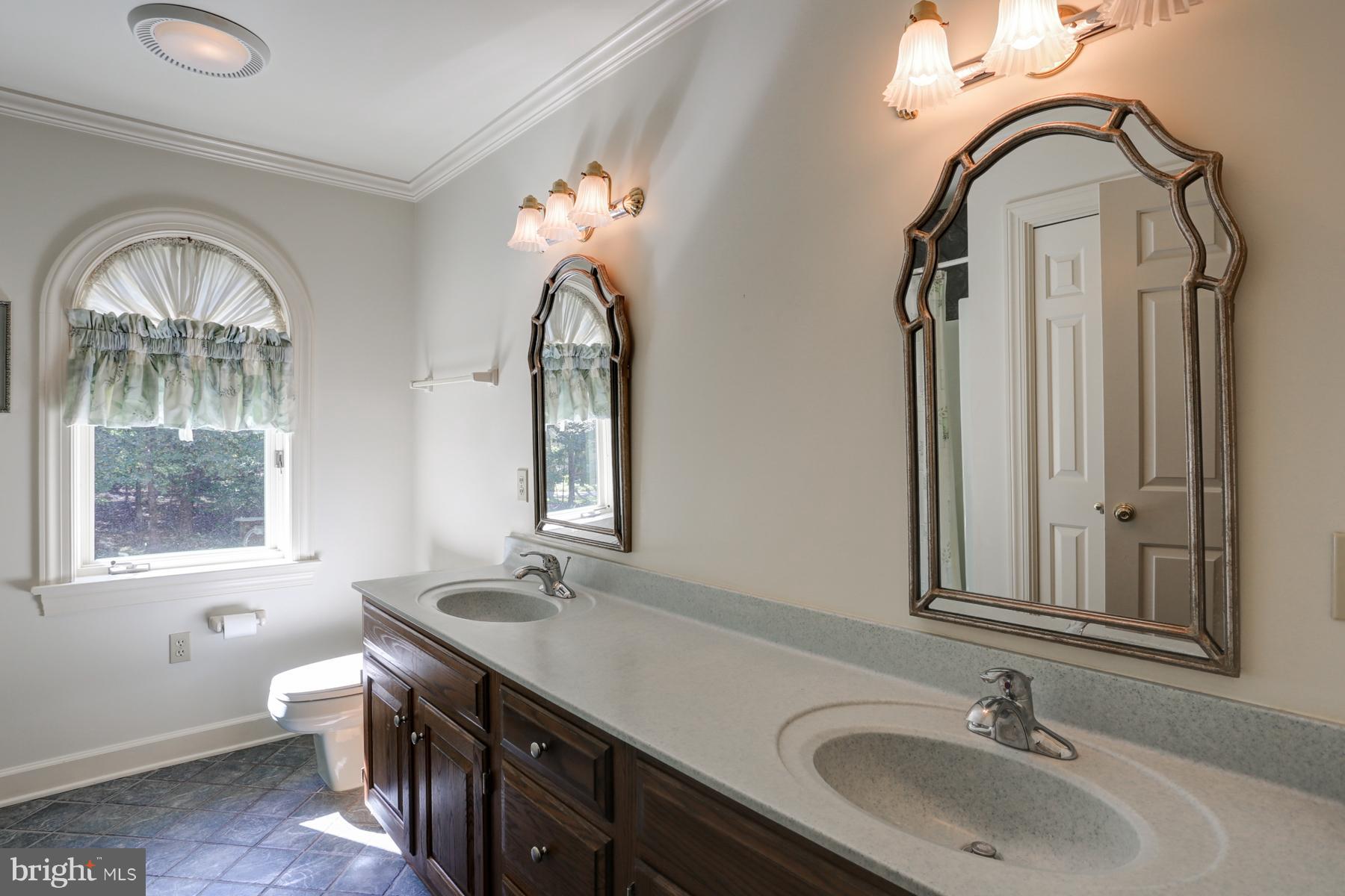 SENTRY WOODS - Residential