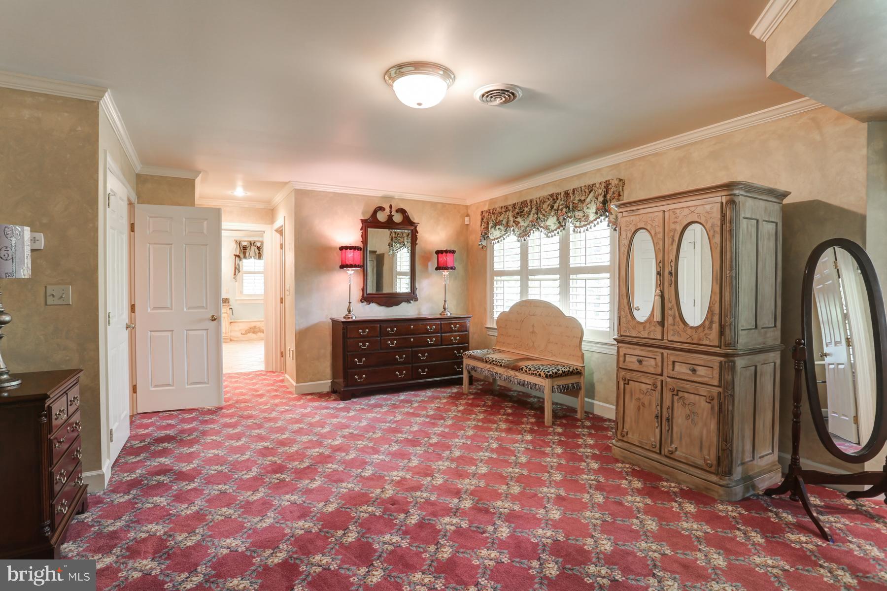 SENTRY WOODS - Residential