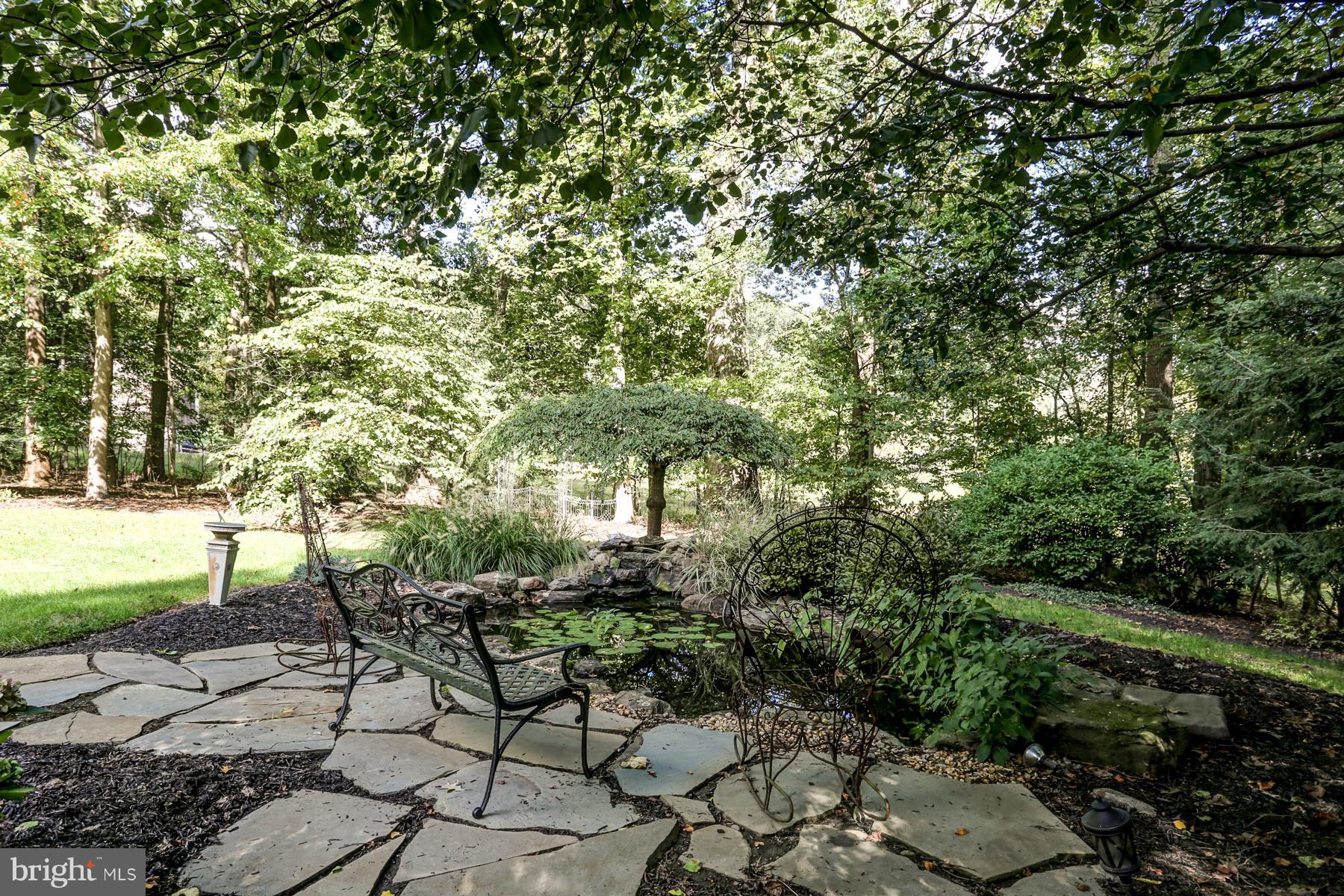 SENTRY WOODS - Residential