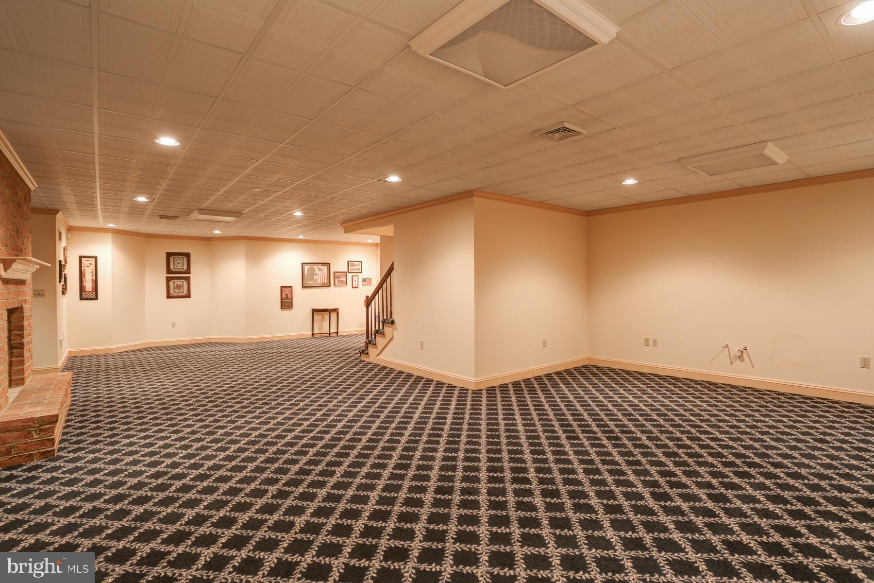 SENTRY WOODS - Residential