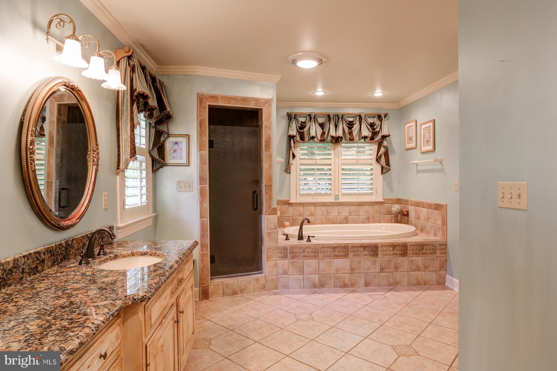 SENTRY WOODS - Residential