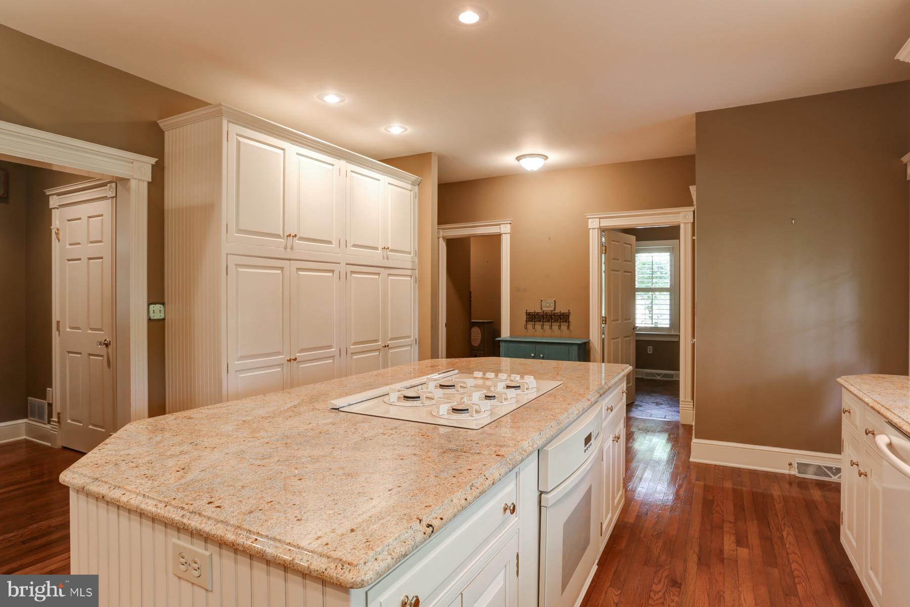 SENTRY WOODS - Residential