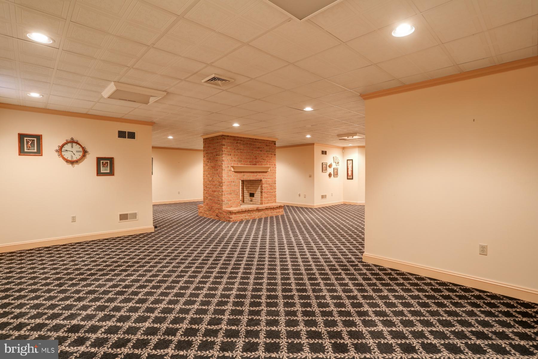 SENTRY WOODS - Residential