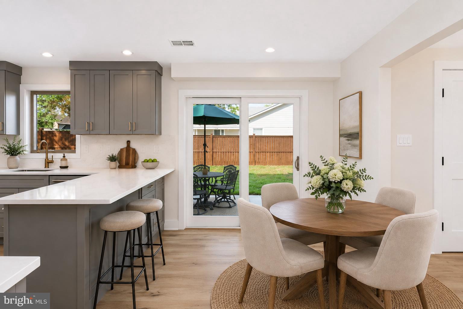 401 CRESTWOOD SW