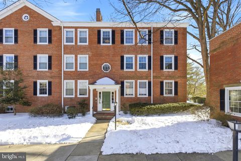 4862 28TH STREET S B2 ARLINGTON VA 22206