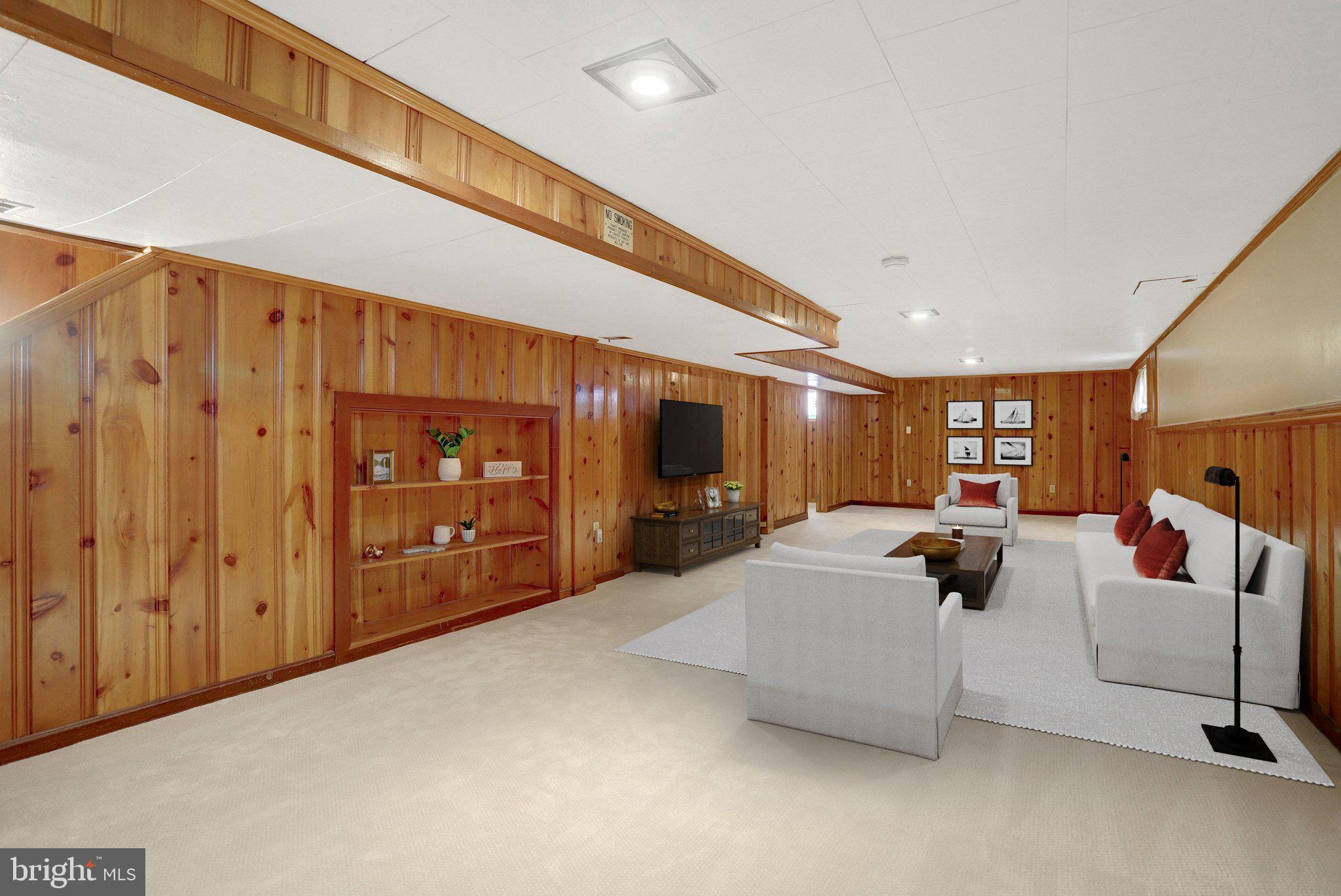 LINCOLNIA HILLS - Residential