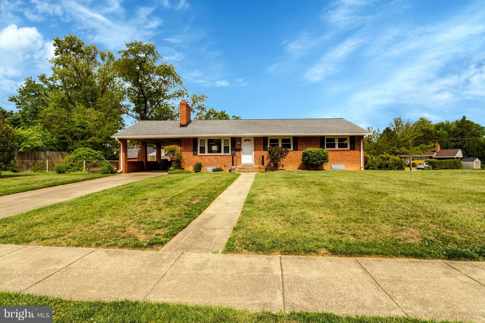 LINCOLNIA HILLS - Residential