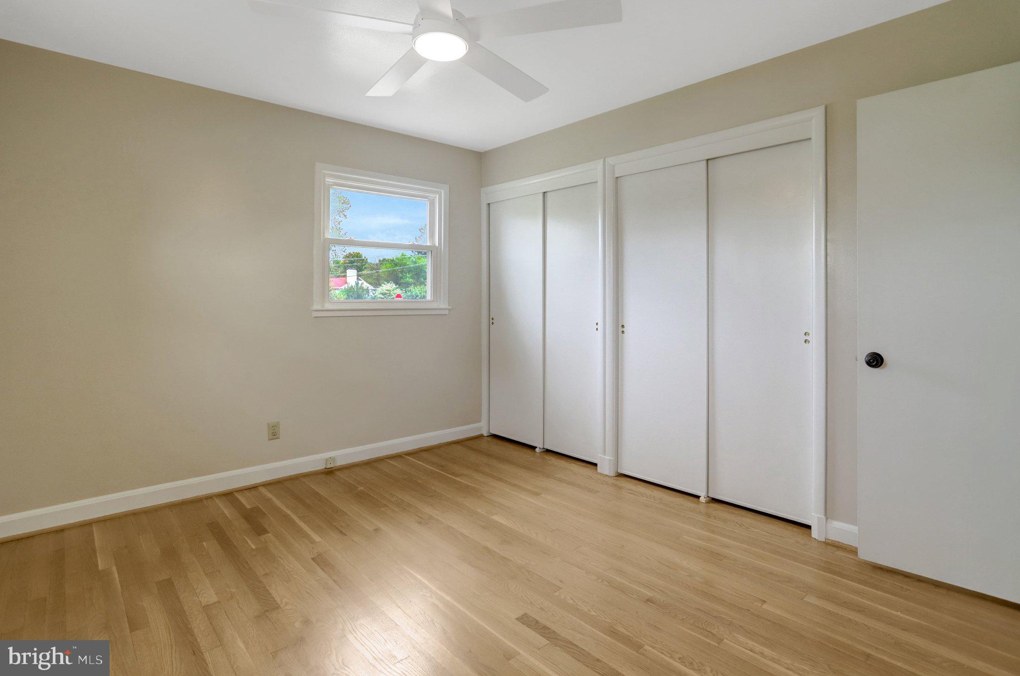 LINCOLNIA HILLS - Residential