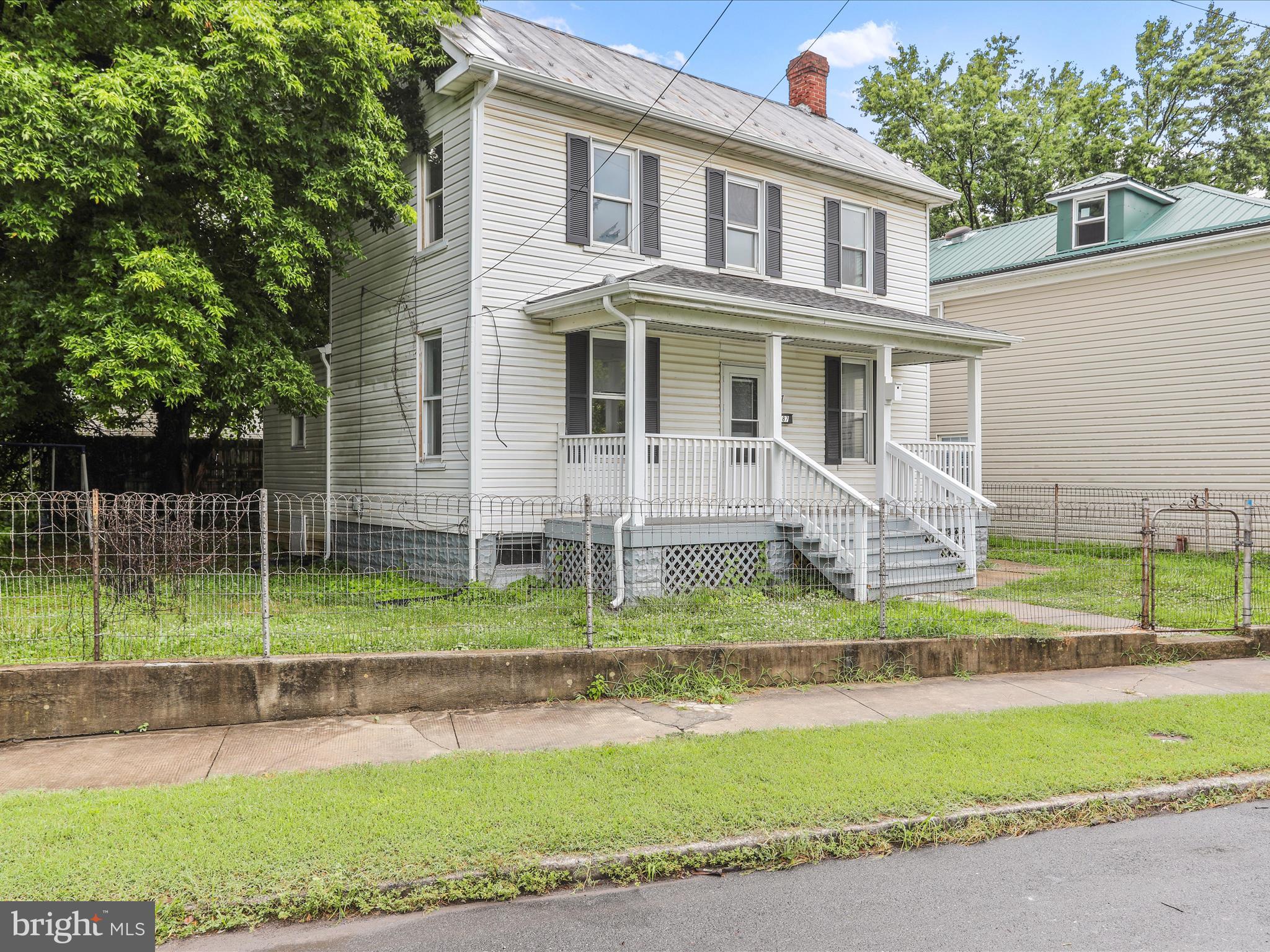 487 PORTER AVENUE