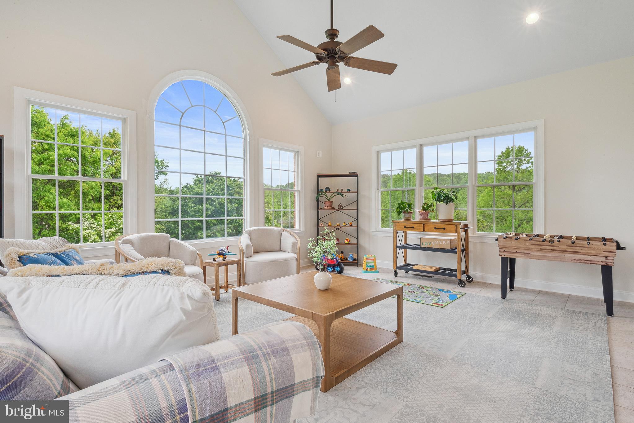 BIG BRANCH OVERLOOK - Residential