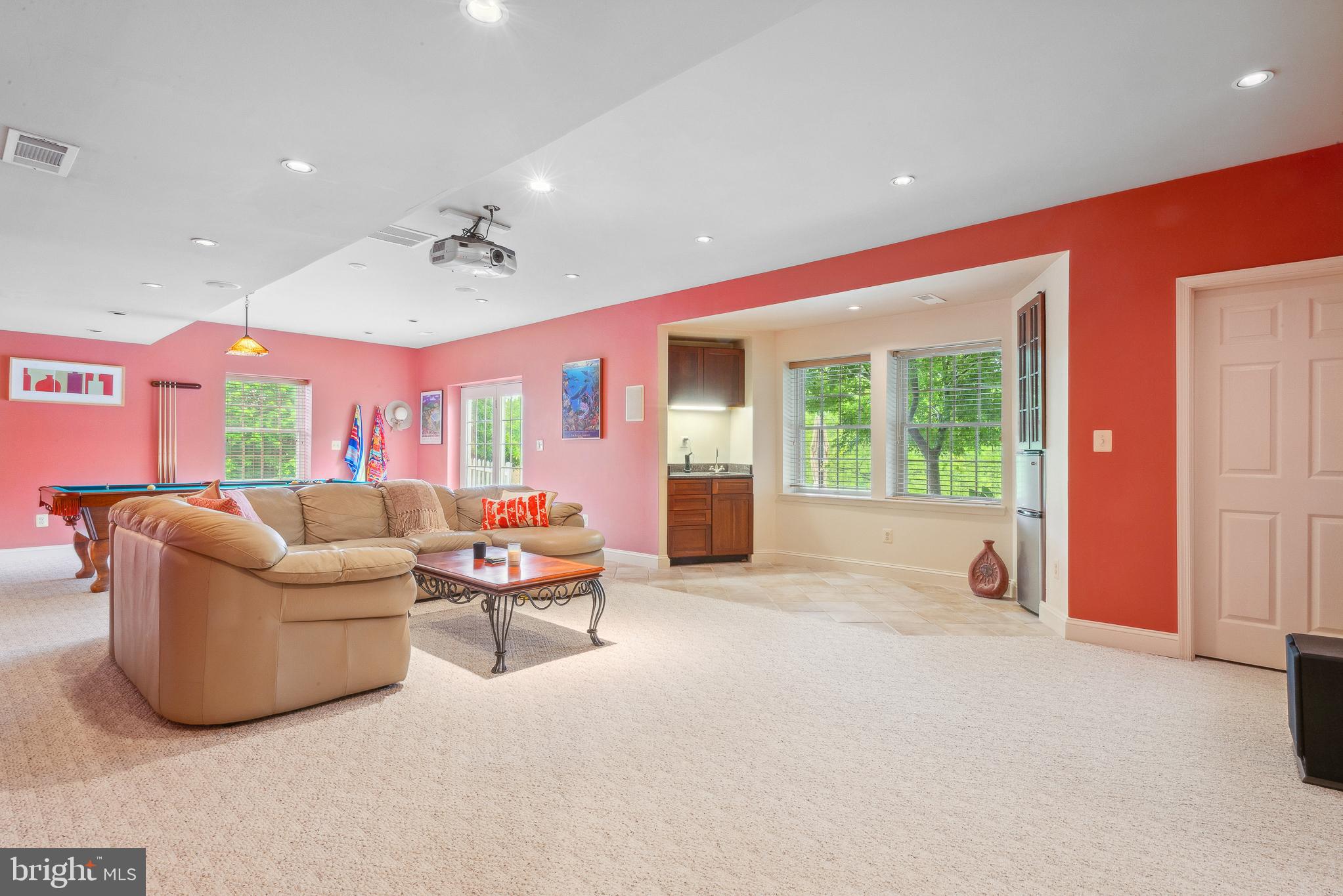 BIG BRANCH OVERLOOK - Residential