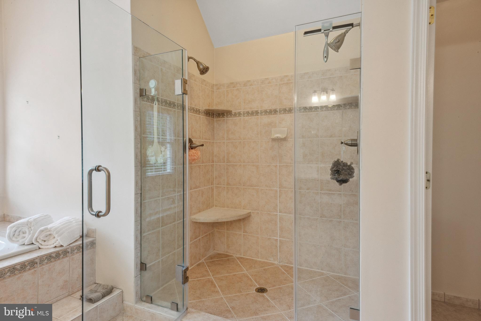 BIG BRANCH OVERLOOK - Residential