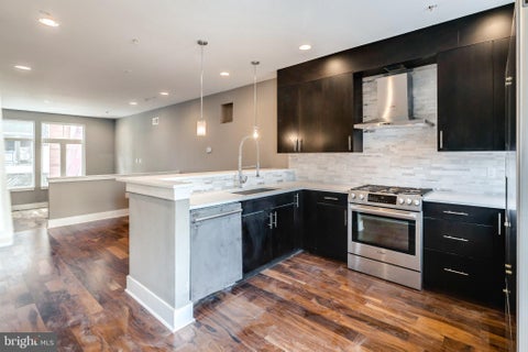 Townhouse For Rent - 702 N Front Street #7<br/> PHILADELPHIA, PA 19123