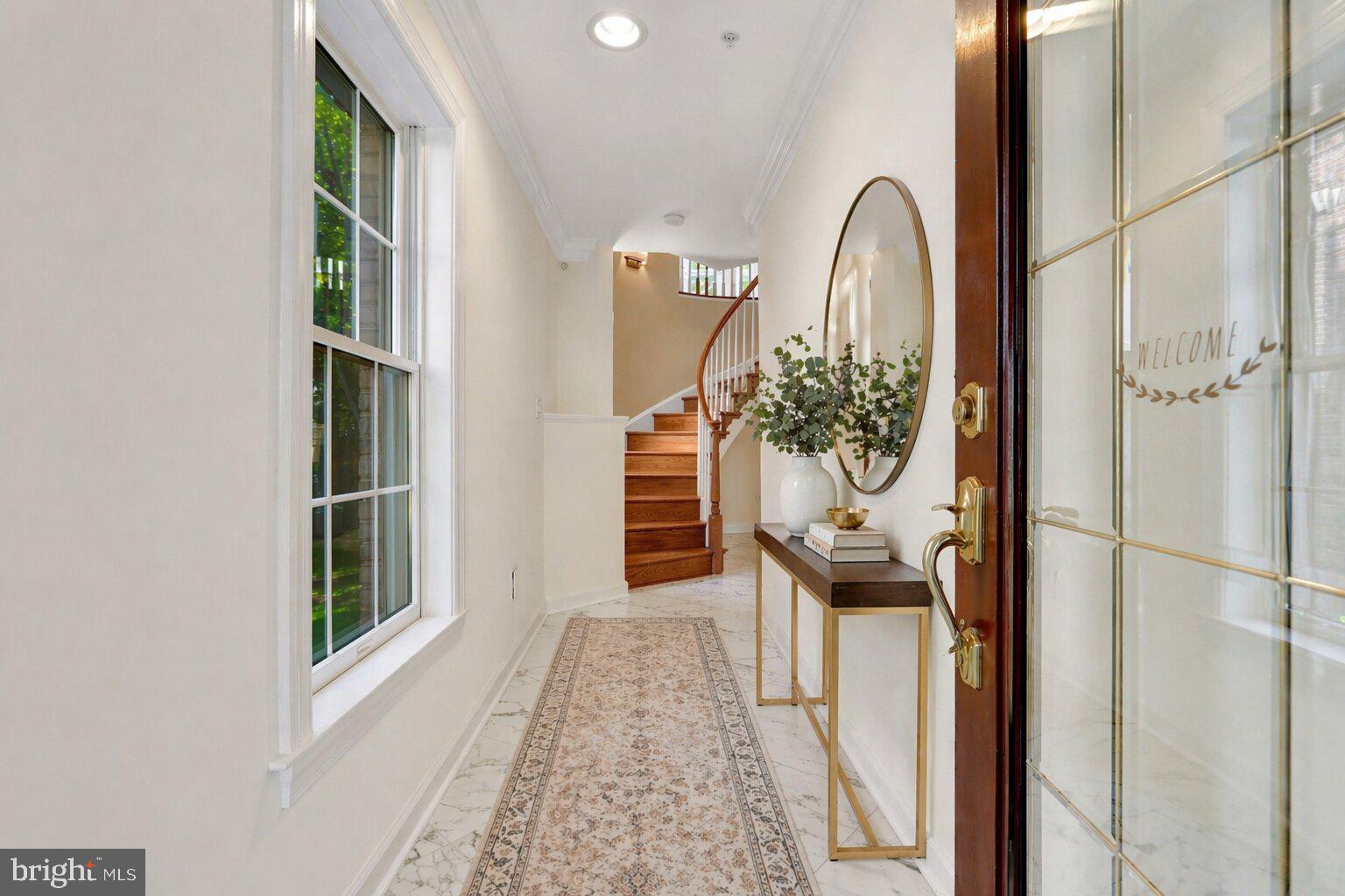 MCLEAN PLACE - Residential