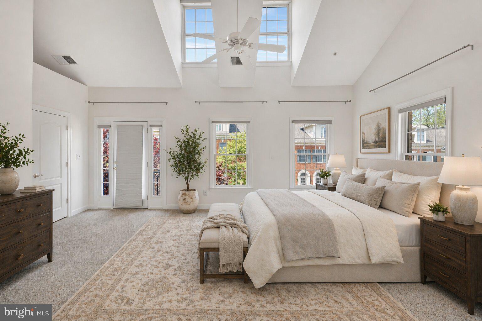 MCLEAN PLACE - Residential