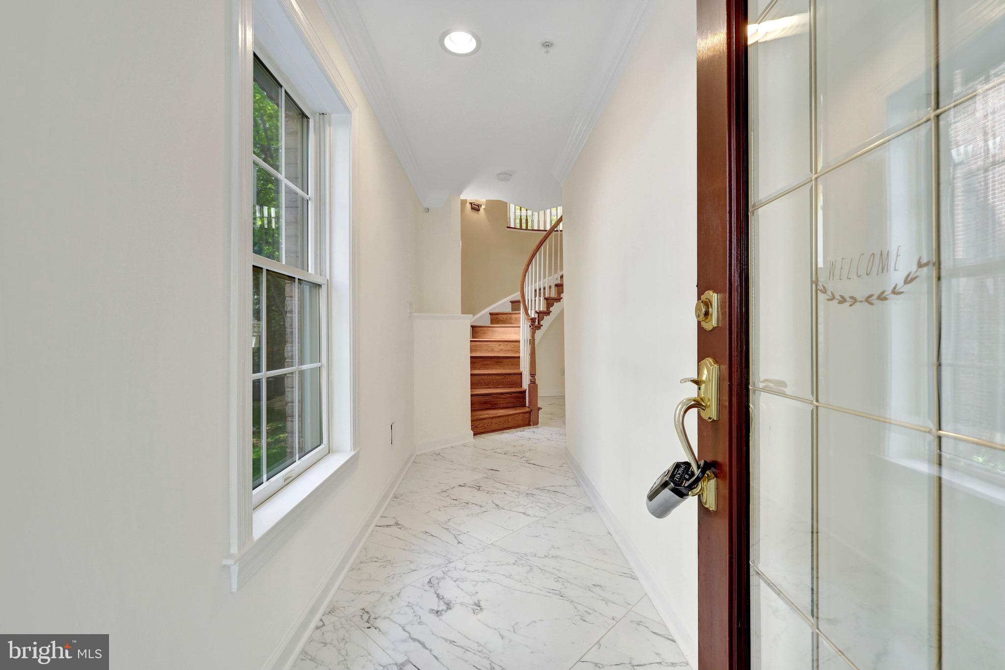 MCLEAN PLACE - Residential