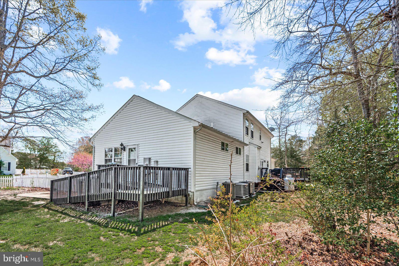 MONMOUTH VILLAGE - Residential