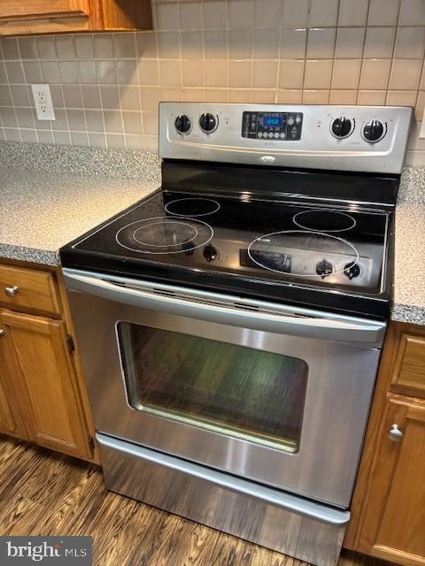 DRUM POINT - Residential Lease