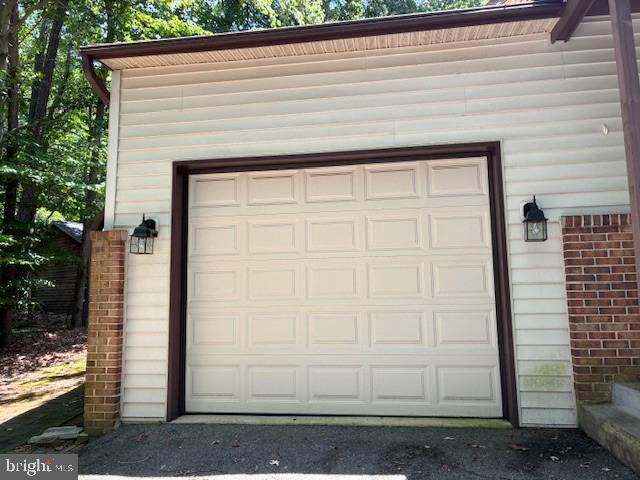 DRUM POINT - Residential Lease