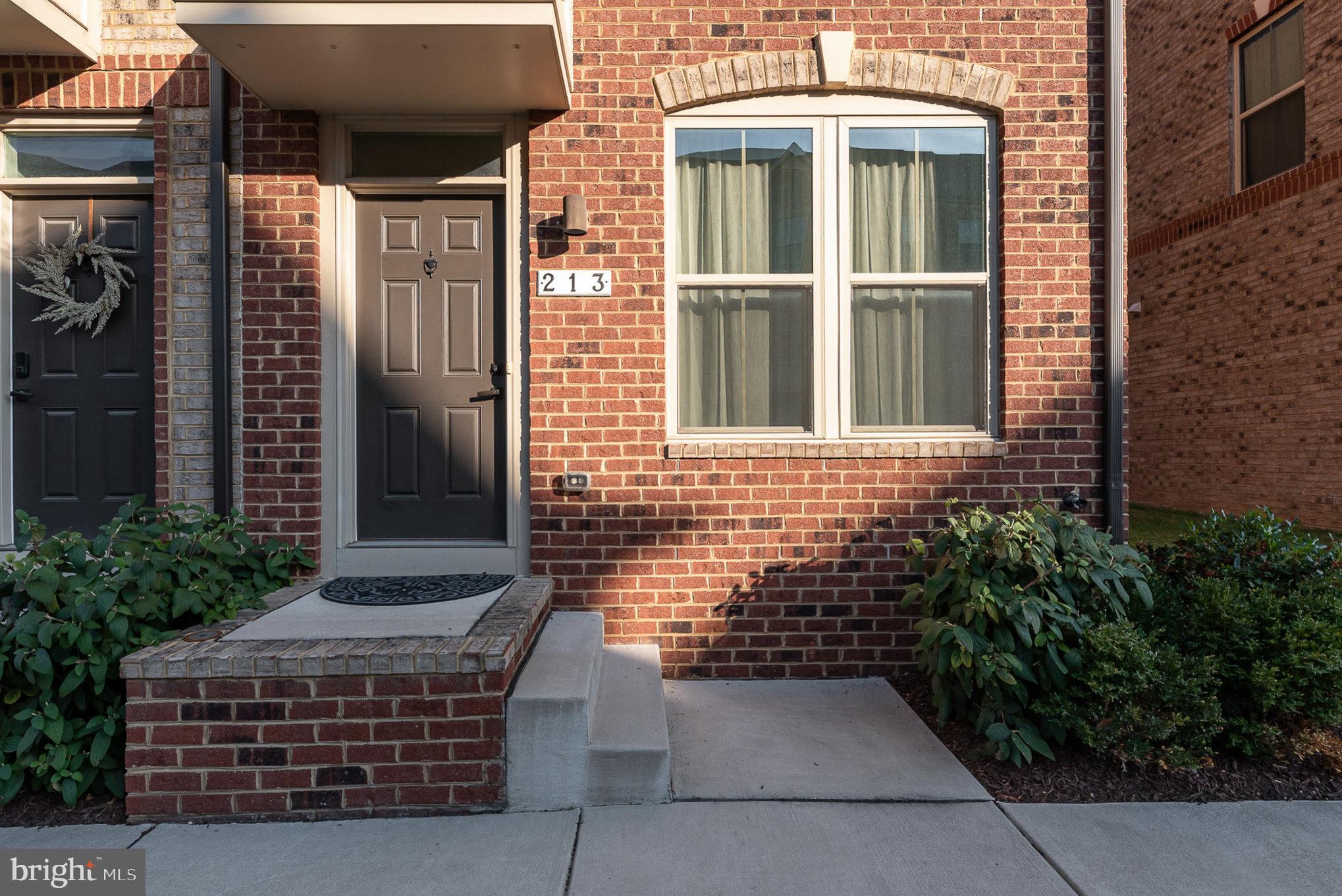 OLDHAM CROSSING - Residential