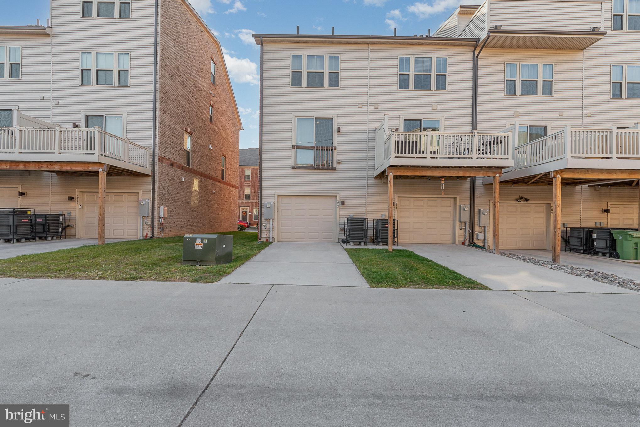 OLDHAM CROSSING - Residential