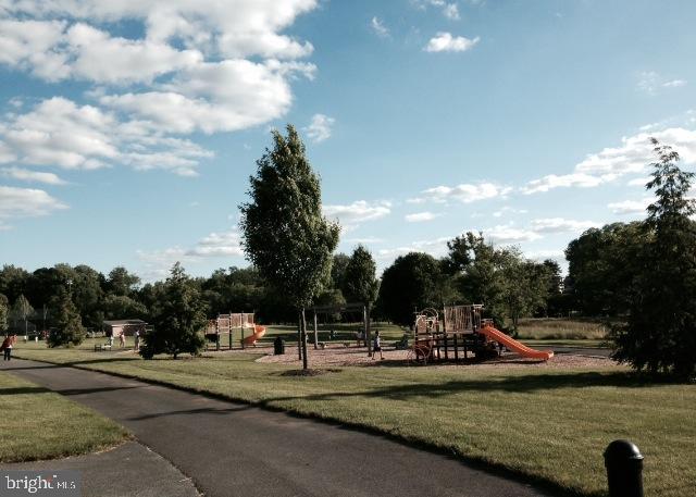 EASTWOOD MEADOWS - Residential