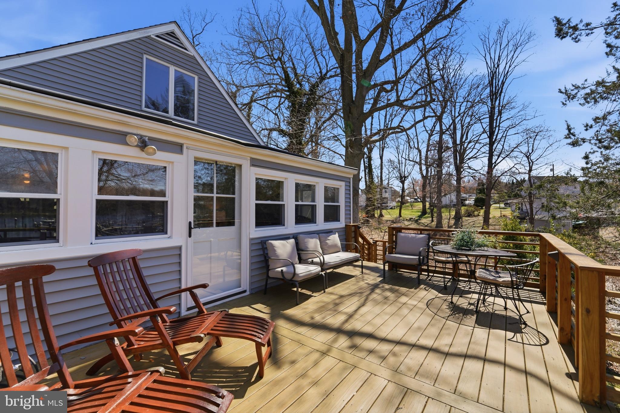 2200 POPLAR ROAD