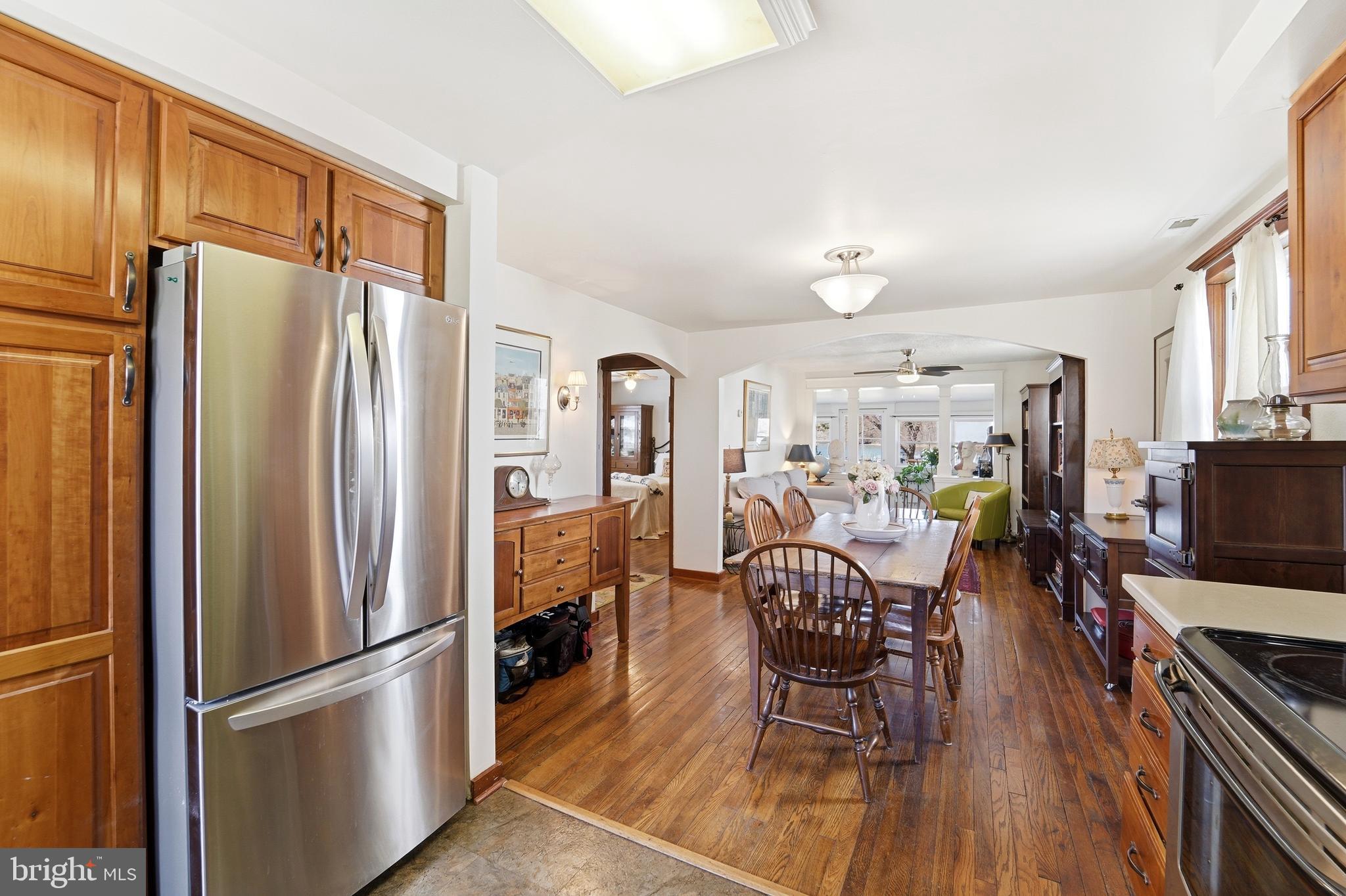 2200 POPLAR ROAD