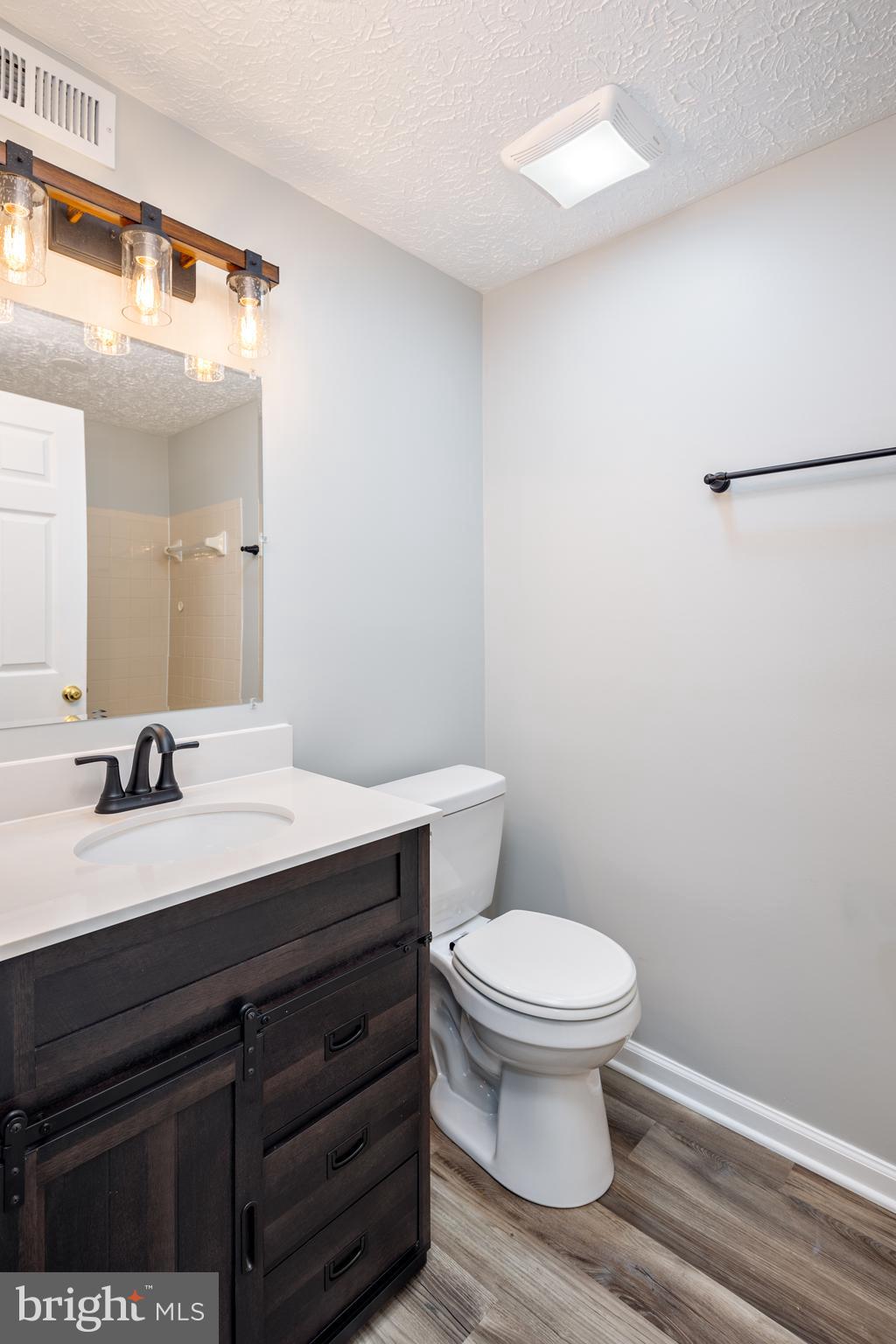 WOODBRIDGE CENTER - Residential