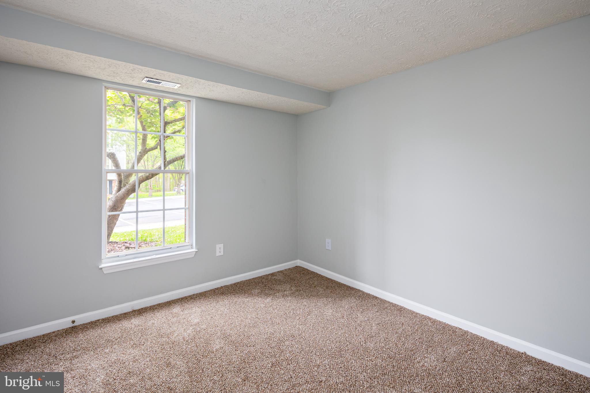 WOODBRIDGE CENTER - Residential