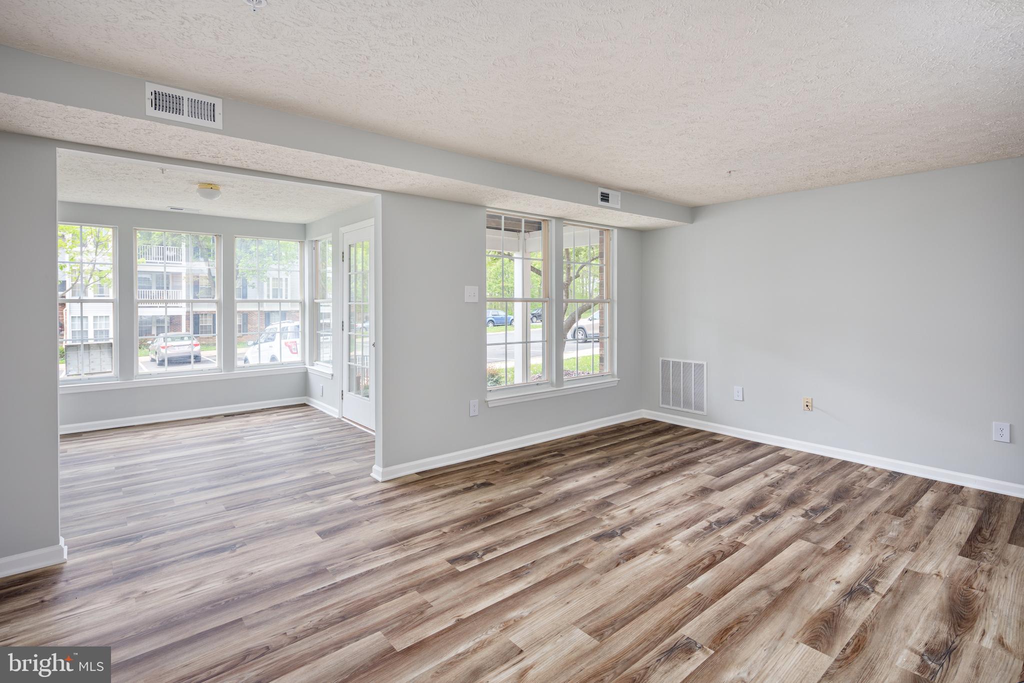 WOODBRIDGE CENTER - Residential