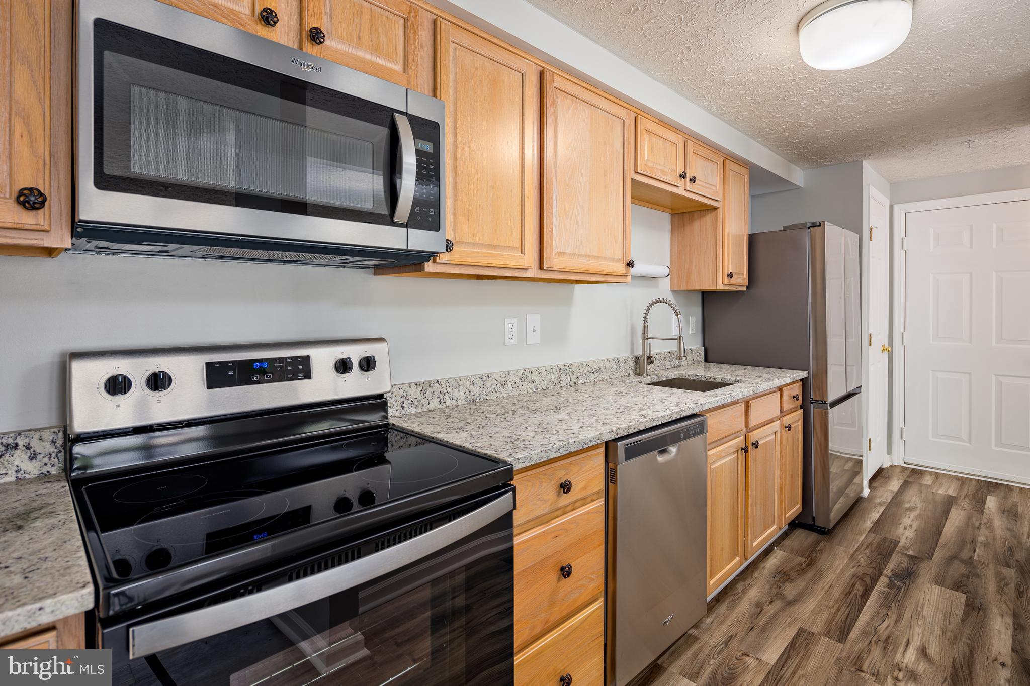 WOODBRIDGE CENTER - Residential