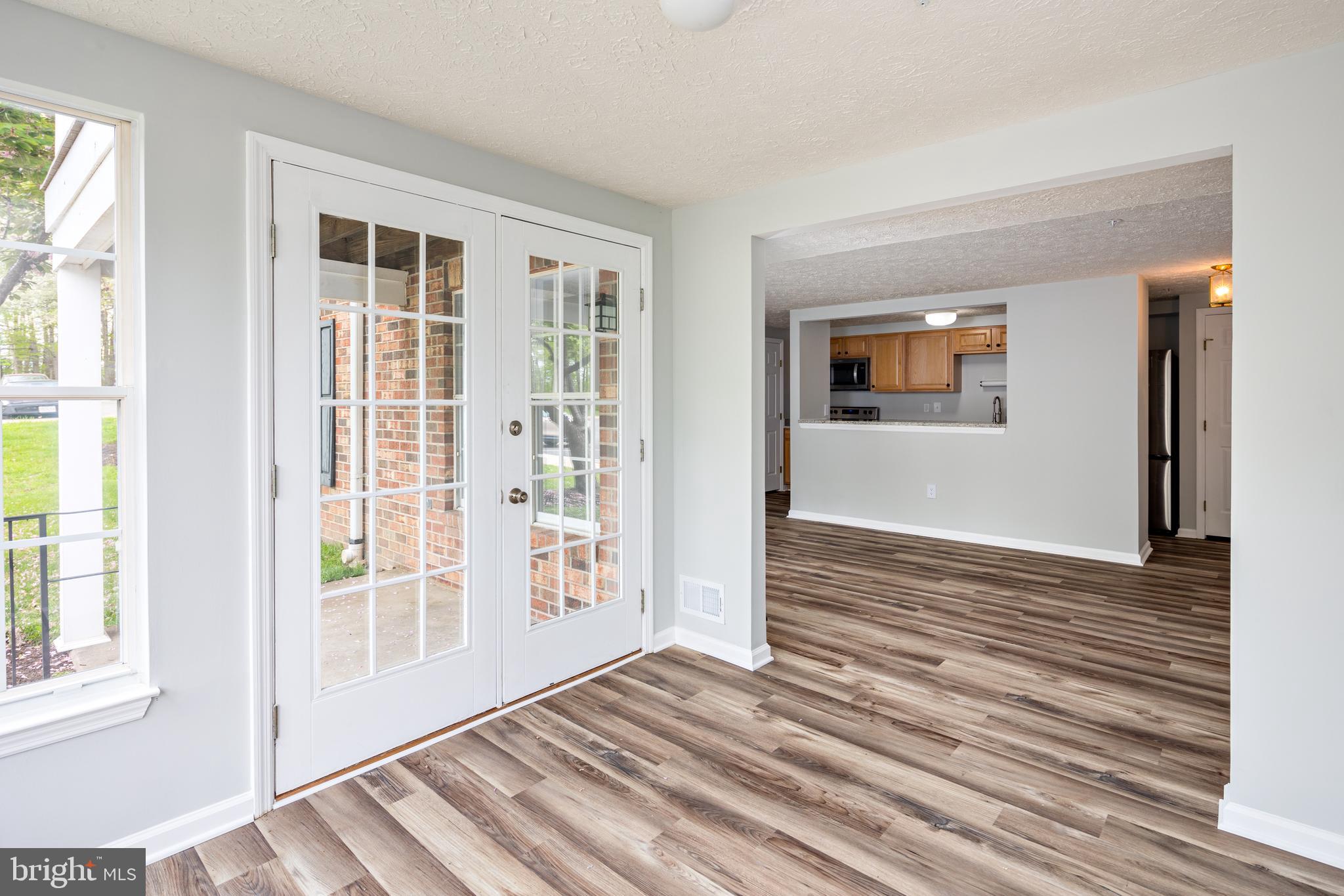 WOODBRIDGE CENTER - Residential