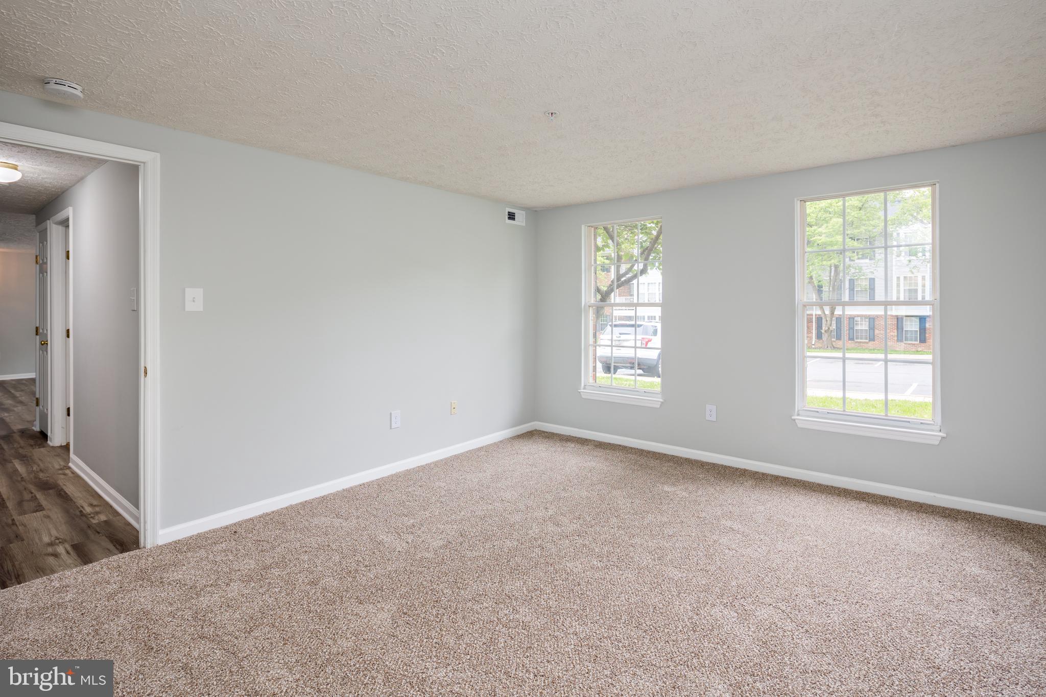 WOODBRIDGE CENTER - Residential