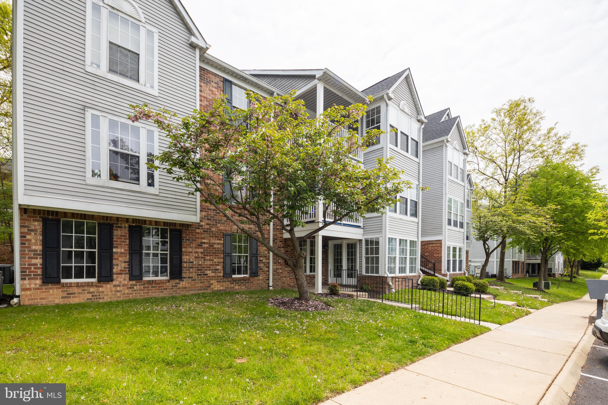 WOODBRIDGE CENTER - Residential